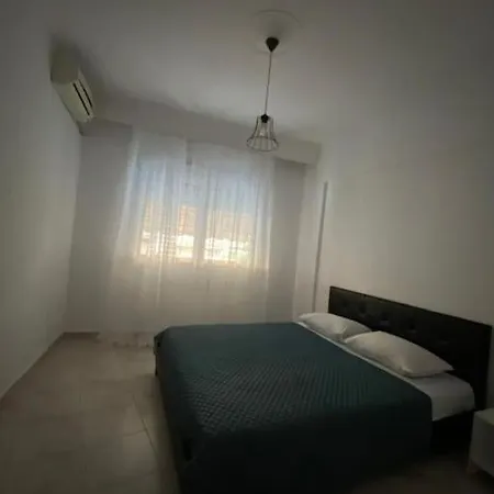 διαμέρισμα στο κέντρο των σερρών Lejlighed Serres